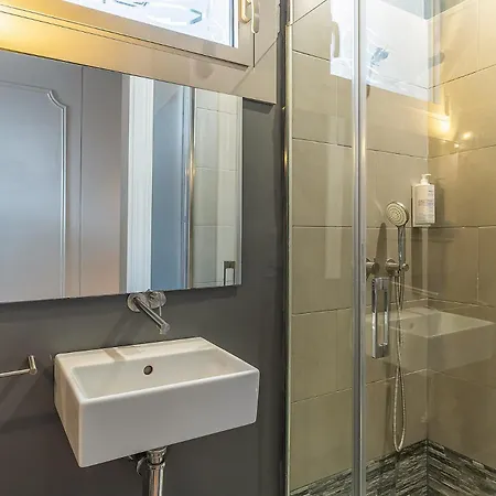 2171 - Ab Casa Saltor Iv-i 公寓